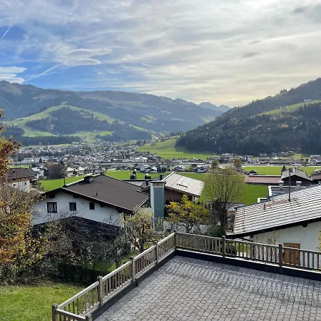 Kitzbuehel Appartement *